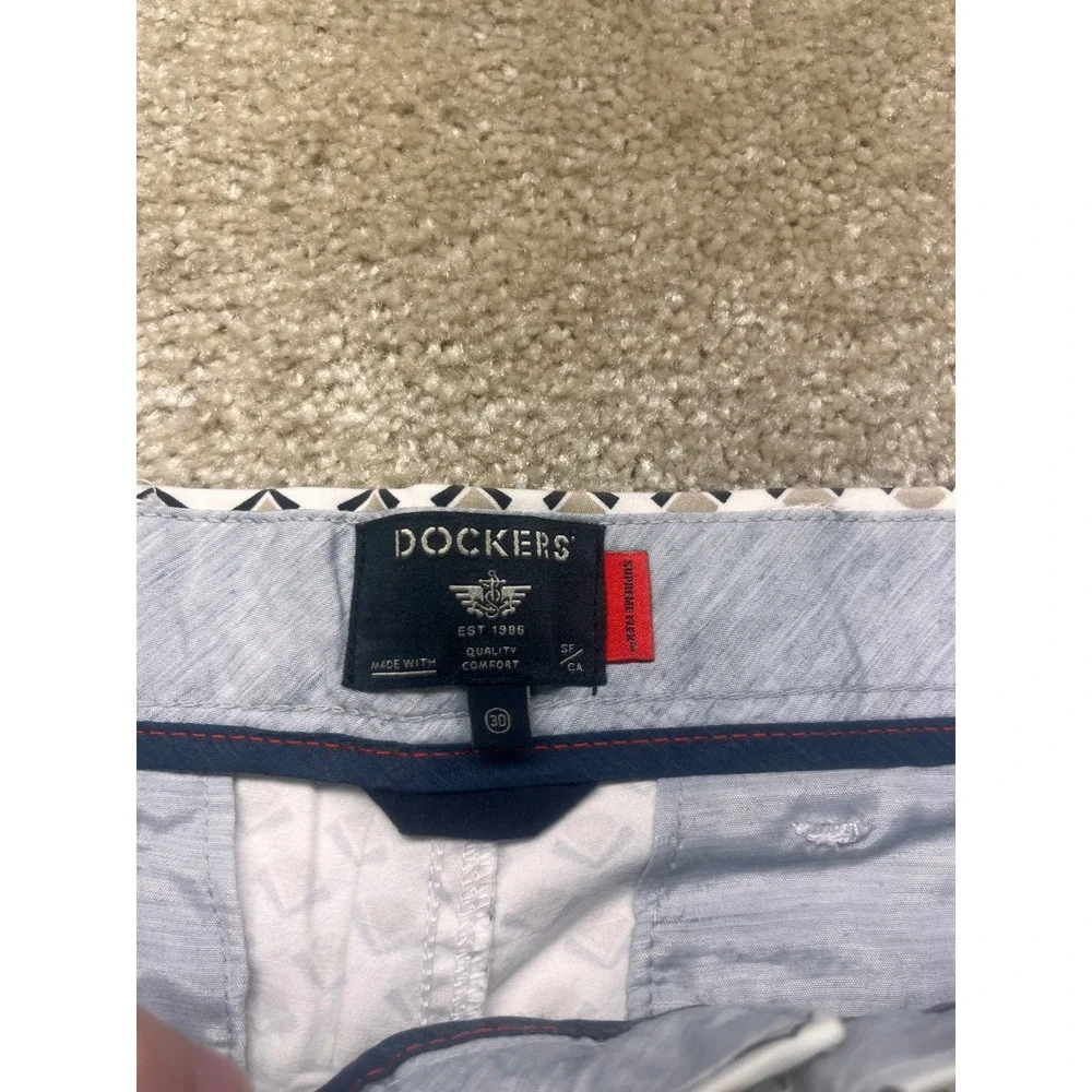 Dockers Mens Ultimate Short Supreme Flex White Geometric Fan Print Size 30 NWT